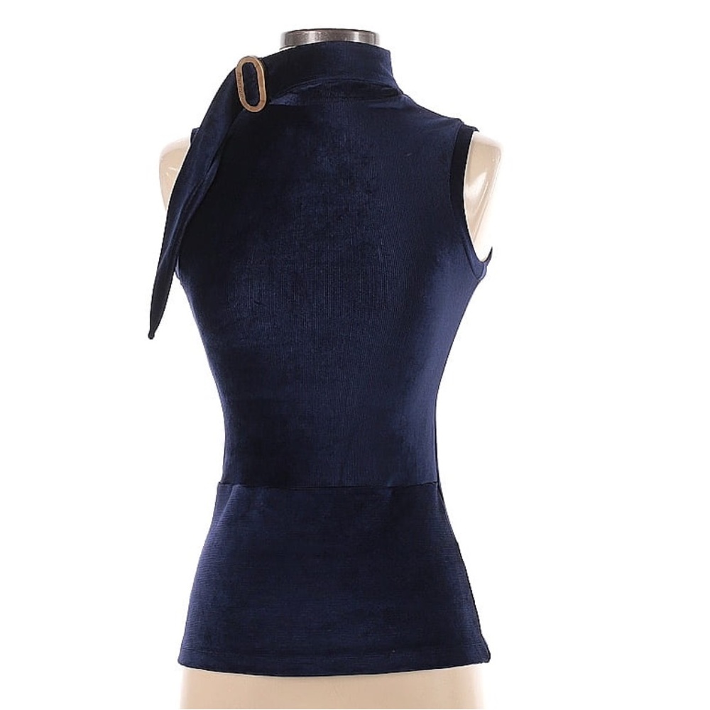 NWT Elegant Navy Stretch Velvet Sleeveless Top